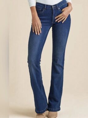 VENUS Women’s Blue Cotton Stretch Flare Jeans Festival Concert size 2S EUC